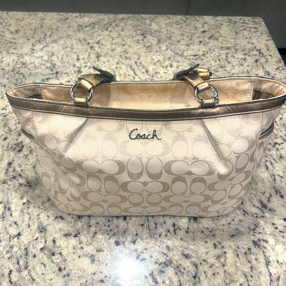 Coach tote